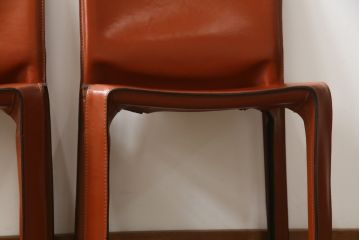 中古　Cassina(カッシーナ)　412　CAB(キャブ)　MARIO BELLINI(マリオベリーニ)　シンプルモダンな空間づくりに活躍するアームレスチェア2脚セット(ダイニングチェア、椅子、イス、バラ売り可能)(定価2脚で約47万5千円)(R-078800)