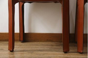 中古　Cassina(カッシーナ)　412　CAB(キャブ)　MARIO BELLINI(マリオベリーニ)　シンプルモダンな空間づくりに活躍するアームレスチェア2脚セット(ダイニングチェア、椅子、イス、バラ売り可能)(定価2脚で約47万5千円)(R-078800)