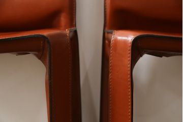 中古　Cassina(カッシーナ)　412　CAB(キャブ)　MARIO BELLINI(マリオベリーニ)　シンプルモダンな空間づくりに活躍するアームレスチェア2脚セット(ダイニングチェア、椅子、イス、バラ売り可能)(定価2脚で約47万5千円)(R-078800)