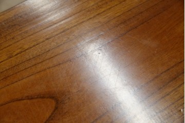 和製アンティーク　極厚天板　総欅(ケヤキ)材　木の風合いを生かしたシンプルなデザインの一枚板ベンチ　(R-078804)