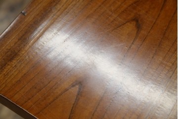 和製アンティーク　極厚天板　総欅(ケヤキ)材　木の風合いを生かしたシンプルなデザインの一枚板ベンチ　(R-078804)