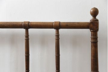 イギリスアンティーク　バーチ材　上品なデザインのベッドフレーム(セミダブル、木製ベッド、英国)(R-078805)