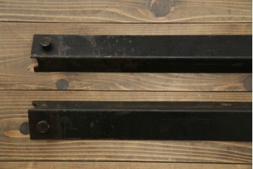 アメリカアンティーク　アイアンフレームがお洒落なベッドフレーム　(R-078806)