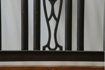 アメリカアンティーク　アイアンフレームがお洒落なベッドフレーム　(R-078806)