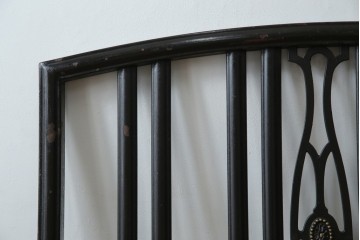 アメリカアンティーク　アイアンフレームがお洒落なベッドフレーム　(R-078806)