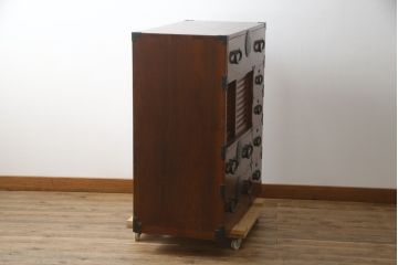 中古　美品!!　高級品　国産　職人手作り　三方欅(ケヤキ)材　内部桐材　和の空間づくりにおすすめのアンティーク調時代箪笥(和箪笥、収納箪笥、整理箪笥)(R-078807)