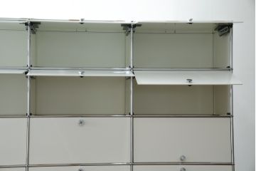 中古　USMハラー(USM Haller)　3列7段(3×7)　美しくシンプルなデザインが目を引く鉄製収納棚(戸棚、キャビネット)(定価約186万円)(R-078810)