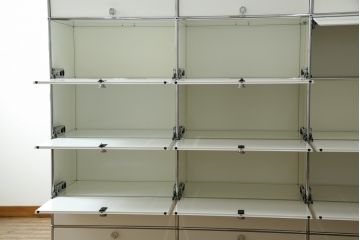 中古　USMハラー(USM Haller)　3列7段(3×7)　美しくシンプルなデザインが目を引く鉄製収納棚(戸棚、キャビネット)(定価約186万円)(R-078810)