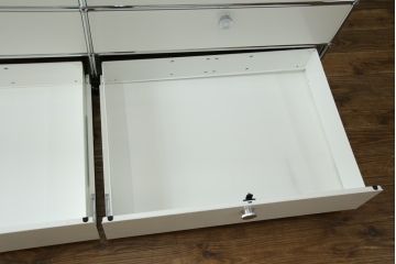 中古　USMハラー(USM Haller)　3列7段(3×7)　美しくシンプルなデザインが目を引く鉄製収納棚(戸棚、キャビネット)(定価約186万円)(R-078810)