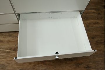 中古　USMハラー(USM Haller)　3列7段(3×7)　美しくシンプルなデザインが目を引く鉄製収納棚(戸棚、キャビネット)(定価約186万円)(R-078810)