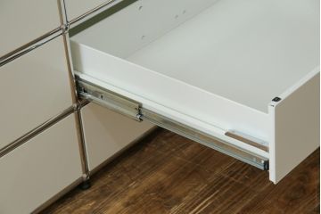 中古　USMハラー(USM Haller)　3列7段(3×7)　美しくシンプルなデザインが目を引く鉄製収納棚(戸棚、キャビネット)(定価約186万円)(R-078810)