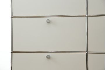 中古　USMハラー(USM Haller)　3列7段(3×7)　美しくシンプルなデザインが目を引く鉄製収納棚(戸棚、キャビネット)(定価約186万円)(R-078810)