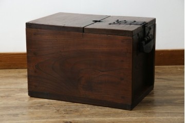 和製アンティーク　漆塗り　総欅(ケヤキ)材　落ち着いた木の色味が魅力的な銭箱(銭函)(R-078816)