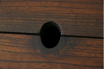 和製アンティーク　漆塗り　総欅(ケヤキ)材　落ち着いた木の色味が魅力的な銭箱(銭函)(R-078816)