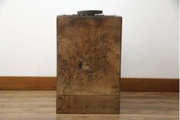 和製アンティーク　漆塗り　総欅(ケヤキ)材　落ち着いた木の色味が魅力的な銭箱(銭函)(R-078816)