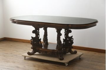 中古　最高級　イタリア輸入家具　マホガニー材　素晴らしい彫刻のダイニングテーブル(食卓、4人掛け、6人掛け)(定価約400万円)(R-078819)