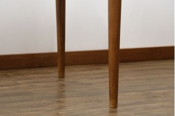 北欧ビンテージ　チーク材　シンプルですっきりとした佇まいが魅力的なエクステンションテーブル(ダイニングテーブル、4人掛け、6人掛け、食卓、作業台、ヴィンテージ)(R-078820)