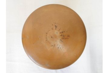 明治期　時代物　上手物　彫刻　鎌倉彫り　菊文　匠の技が光る彫刻が美しい火鉢(漆器、木製、丸火鉢、手あぶり)(R-078823)