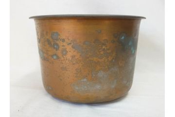 明治期　時代物　上手物　彫刻　鎌倉彫り　菊文　深みのある漆が上品な火鉢(漆器、木製、丸火鉢、手あぶり)(R-078824)
