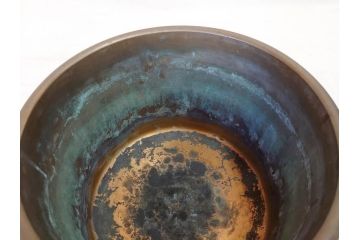 明治期　時代物　上手物　彫刻　鎌倉彫り　菊文　深みのある漆が上品な火鉢(漆器、木製、丸火鉢、手あぶり)(R-078824)