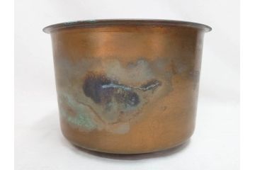 明治期　時代物　上手物　彫刻　鎌倉彫り　菊文　細やかな彫りと透かしのデザインが目を引く火鉢(漆器、木製、丸火鉢、手あぶり)(R-078825)