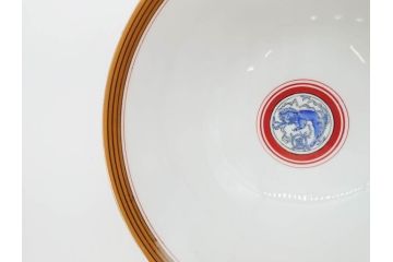 大正〜昭和初期　名古屋製陶所　オールド名陶(メイトー)　約21cm　6.8寸　鮮やかな朱色が目を引く菓子鉢(皿、深鉢、どんぶり、大鉢、和皿、中皿、菓子器、魚、鳳凰、鳥、鶏、獅子唐草、和食器、六寸八分、裏印)(R-078831)