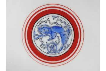 大正〜昭和初期　名古屋製陶所　オールド名陶(メイトー)　約21cm　6.8寸　鮮やかな朱色が目を引く菓子鉢(皿、深鉢、どんぶり、大鉢、和皿、中皿、菓子器、魚、鳳凰、鳥、鶏、獅子唐草、和食器、六寸八分、裏印)(R-078831)