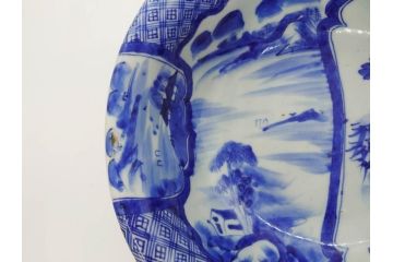 江戸期　古伊万里　染付　山水図　約26cm　8.6寸　器全体に描かれた細やかな色絵が見事な深鉢(大鉢、大皿、深皿、菊、藍草花文、和皿、和食器、八寸六分)(R-078832)