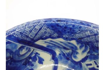 江戸期　古伊万里　染付　山水図　約26cm　8.6寸　器全体に描かれた細やかな色絵が見事な深鉢(大鉢、大皿、深皿、菊、藍草花文、和皿、和食器、八寸六分)(R-078832)