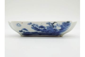 時代物　中国古玩　唐物　染付　碧玉珍玩　約14cm　4.5寸　繊細に描かれたデザインに匠の技が光る変形皿5枚セット(古伊万里、なます皿、小皿、菊唐草文、四寸五分、和食器、和皿)(R-078833)