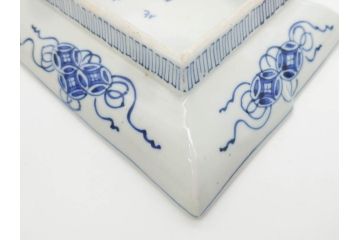 江戸期　大明成化年製　古伊万里　上手物　染付　花唐草　鍋島　約16cm　5.2寸　丁寧に線描で描かれた楼閣山水図が美しい変形皿5枚セット(なます皿、和食器、和皿、角皿、五寸二分)(R-078834)