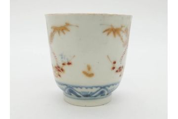 江戸期　古伊万里　金彩　松竹梅　染付　縁周りに施された石垣文が印象的なお猪口5客セット(蕎麦猪口、酒器、おちょこ、御猪口、湯呑み、湯のみ、お猪口、和食器)(R-078837)