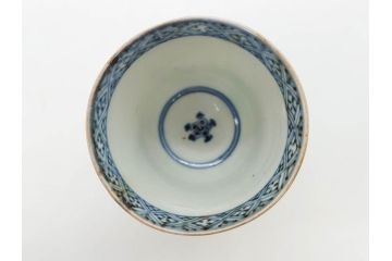 江戸期　古伊万里　金彩　松竹梅　染付　縁周りに施された石垣文が印象的なお猪口5客セット(蕎麦猪口、酒器、おちょこ、御猪口、湯呑み、湯のみ、お猪口、和食器)(R-078837)