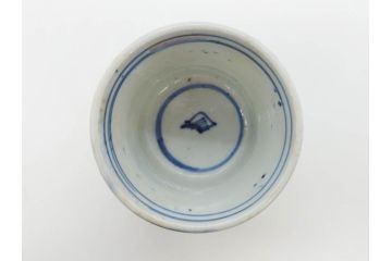 明治期　染付　矢羽根文　幾何学模様　岩波文　素朴なデザインが魅力のお猪口5客セット(蕎麦猪口、酒器、おちょこ、御猪口、湯呑み、湯のみ、和食器)(R-078838)