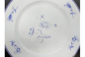 ビンテージ　フランス　LIMOGES(リモージュ)　GIRAUD(ジロー)　花柄がエレガントなプレート4枚&キャンドルスタンドセット(ヴィンテージ、フラワー、燭台、ろうそく立て、火立て、キャンドルスティック、蝋燭立て、皿、中皿、磁器、洋食器)(R-078839)