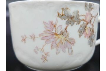 ビンテージ　フランス　LIMOGES(リモージュ)　HAVILAND(アビランド)　淡い花柄が上品なカップ&ソーサー7客セット(ヴィンテージ、金彩、フラワー、C&S、磁器、洋食器)(R-078840)