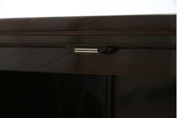 新品　未使用　仙台箪笥　落ち着きのある色味が魅力的な仏壇と仏具のセット(仙台仏壇)(定価約30万円)(R-078841)