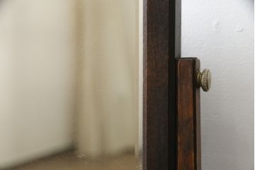 和製ビンテージ　松本民芸家具　シックな佇まいが目を惹く卓上ミラー(置き鏡、スタンドミラー、鏡、ヴィンテージ)(R-078842)