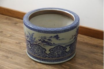 アンティーク雑貨　昭和初期　山水・風景の図　和の風情を感じる瀬戸火鉢(鉢カバー、傘立て)(R-078844)