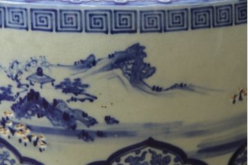 アンティーク雑貨　昭和初期　山水・風景の図　和の風情を感じる瀬戸火鉢(鉢カバー、傘立て)(R-078844)