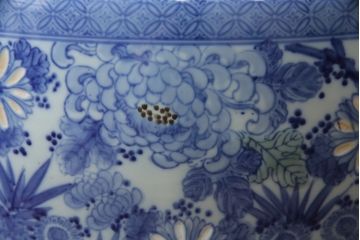 和製アンティーク　明治〜大正期　大型!!　菊の図　繊細な図柄が美しい瀬戸火鉢(鉢カバー、傘立て)(R-078848)