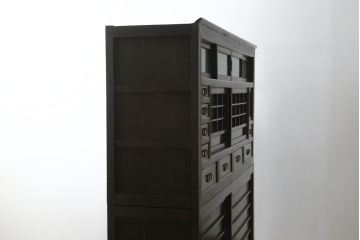 和製アンティーク　前面欅(ケヤキ)材　赤松材　変わりデザインの北陸水屋箪笥(キャビネット、食器棚、収納棚、戸棚、重ね箪笥、上下バラ売り可能)(R-078850)