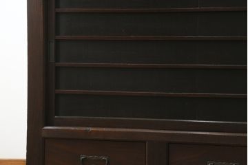 和製アンティーク　前面欅(ケヤキ)材　赤松材　変わりデザインの北陸水屋箪笥(キャビネット、食器棚、収納棚、戸棚、重ね箪笥、上下バラ売り可能)(R-078850)