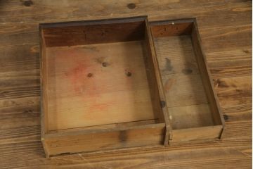 和製アンティーク　前面欅(ケヤキ)材　赤松材　変わりデザインの北陸水屋箪笥サイドボード(収納棚、戸棚、食器棚、サイドキャビネット)(R-078851)