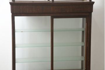 和製アンティーク　天板飾り付きでお洒落なタバコ屋さんのGケース(ガラスケース、ショーケース、陳列棚、煙草、たばこ、店舗什器)(R-078853)
