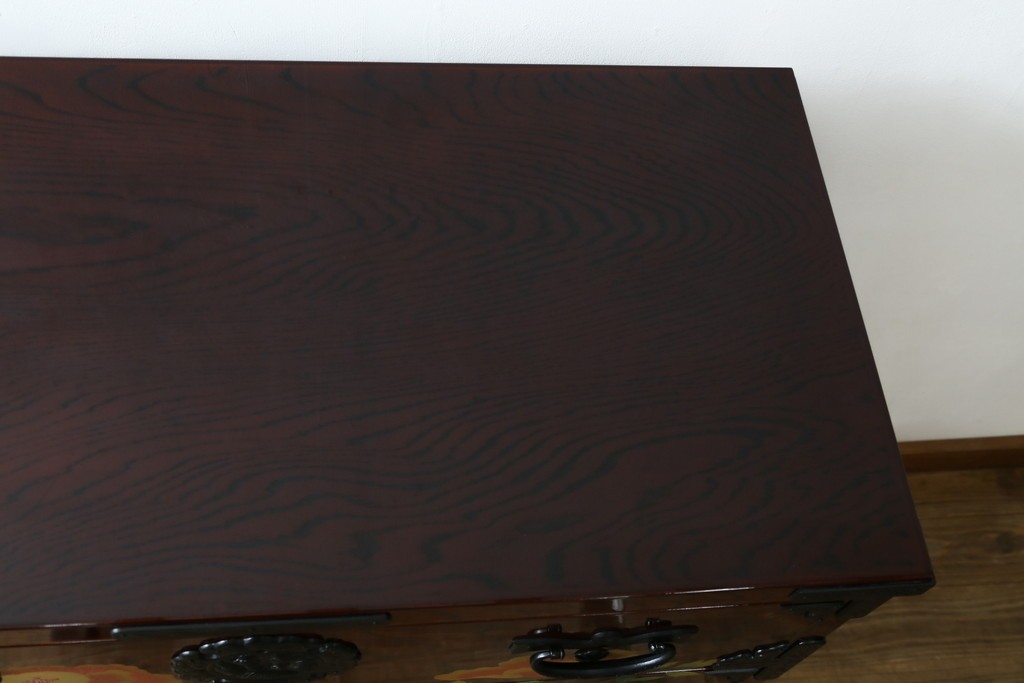 中古　美品!!　木地呂塗りに漆絵が美しい特注品の岩谷堂箪笥　定価約150万円　(R-078854)