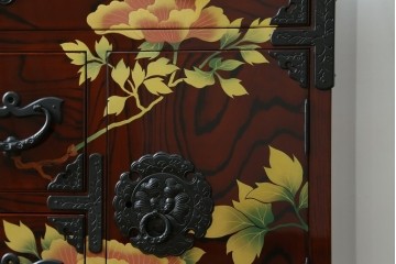 中古　美品!!　木地呂塗りに漆絵が美しい特注品の岩谷堂箪笥　定価約150万円　(R-078854)