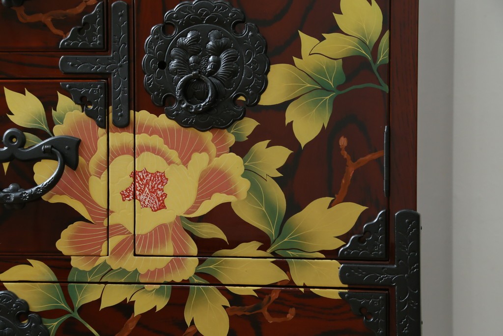 中古　美品!!　木地呂塗りに漆絵が美しい特注品の岩谷堂箪笥　定価約150万円　(R-078854)