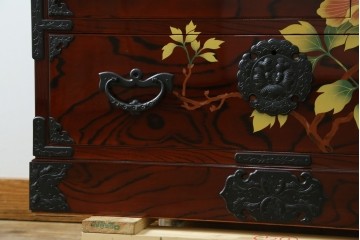 中古　美品!!　木地呂塗りに漆絵が美しい特注品の岩谷堂箪笥　定価約150万円　(R-078854)