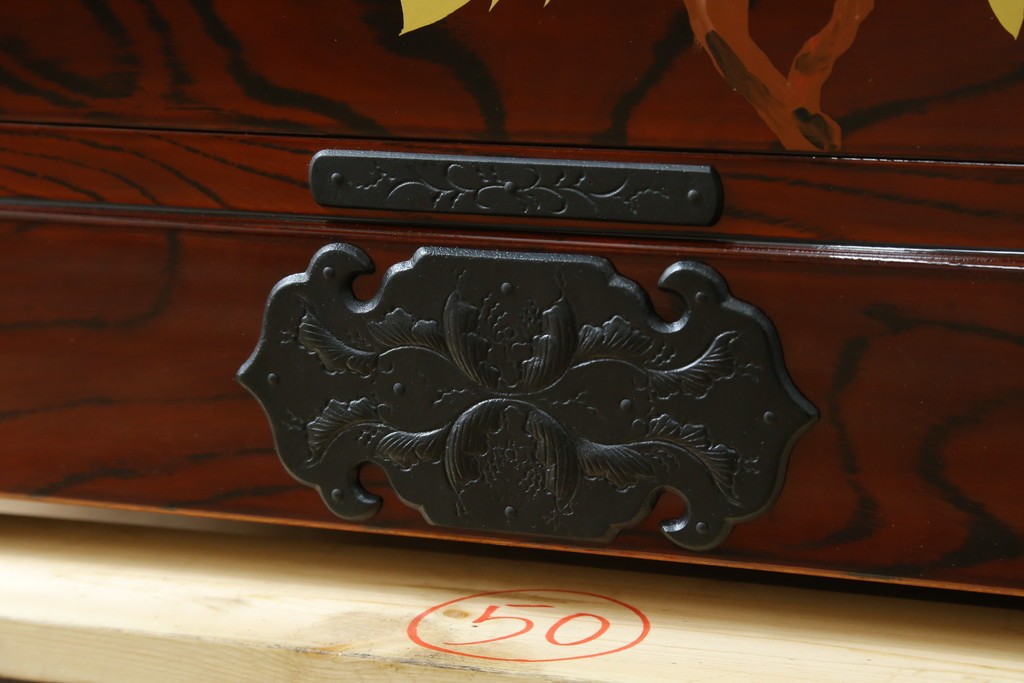 中古　美品!!　木地呂塗りに漆絵が美しい特注品の岩谷堂箪笥　定価約150万円　(R-078854)